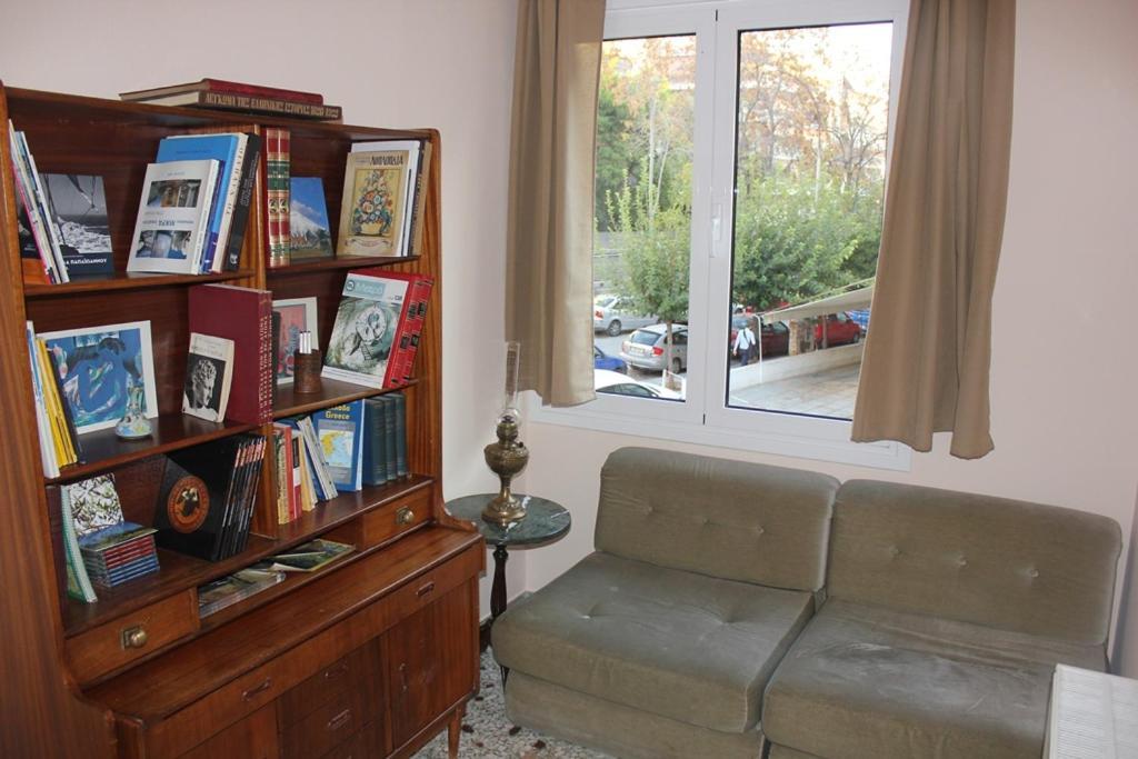 Capital Apartment Next To Metro Station With Parking Spot To Explore Atena Exterior foto